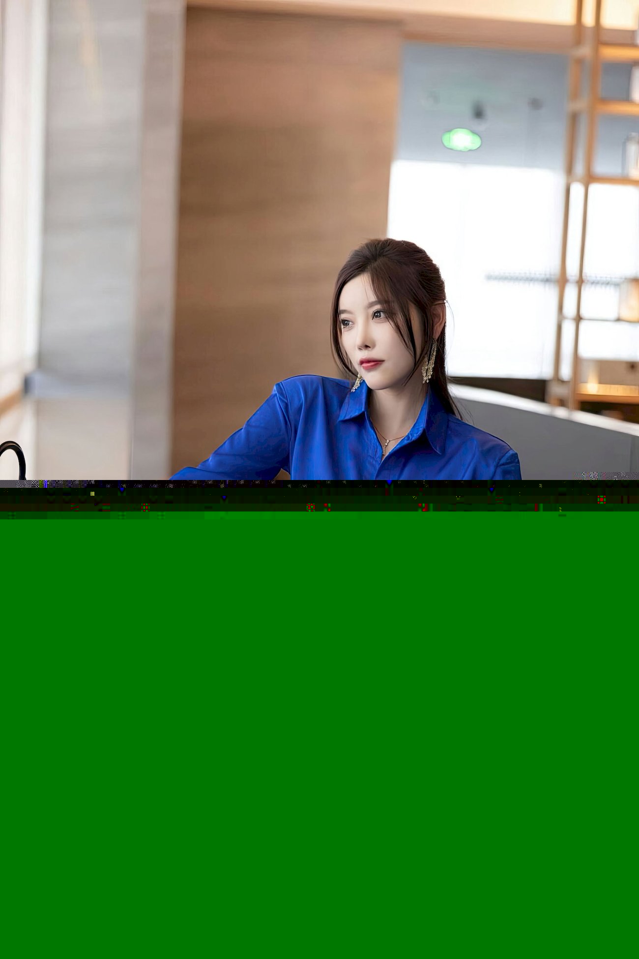 杨晨晨 - 蓝色服饰+魅惑黑丝性感写真