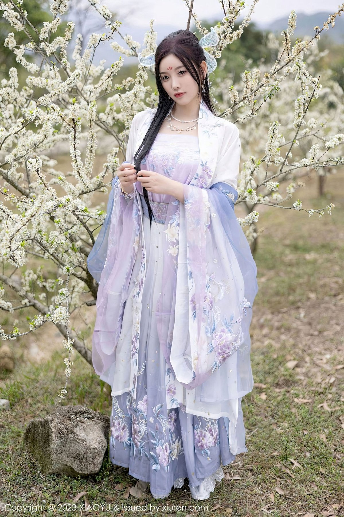 杨晨晨Yome - 古装服饰+白丝性感写真