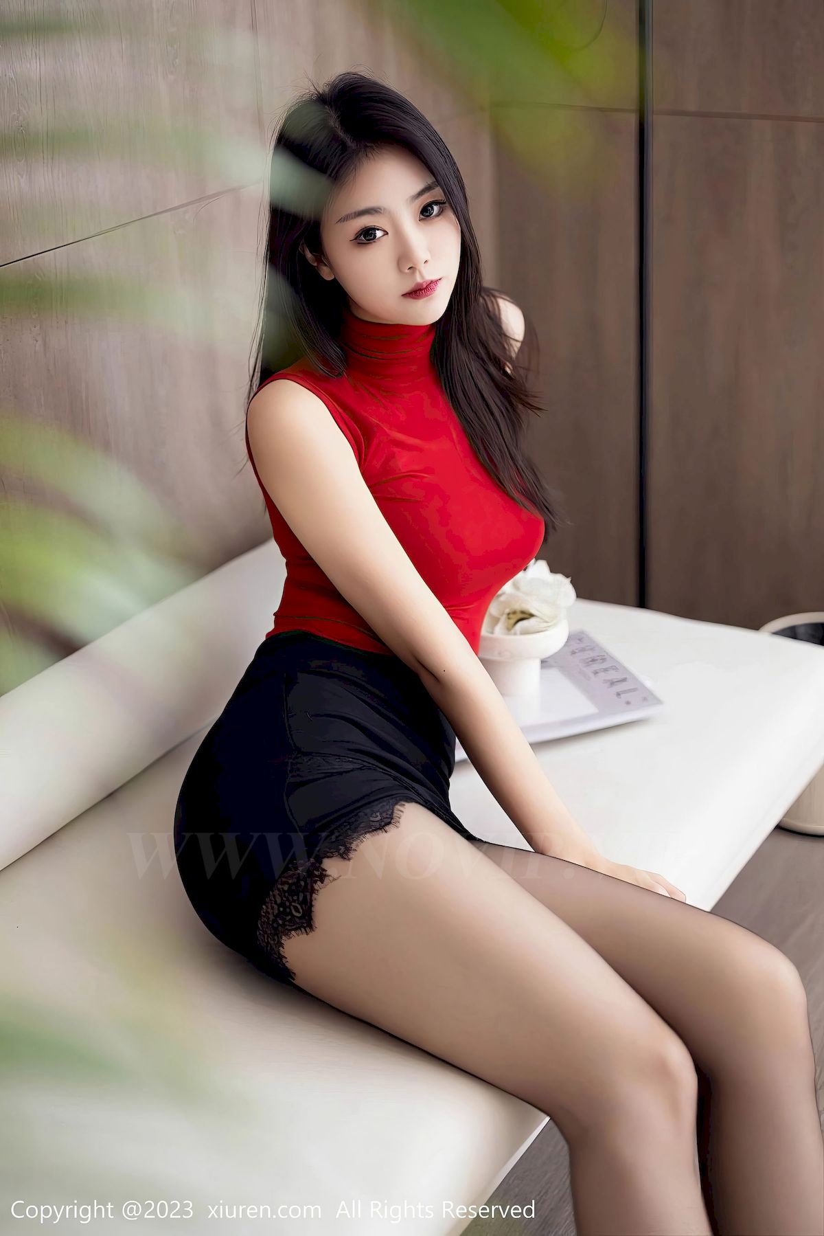 可樂Vicky - 红色服饰+黑丝美腿性感写真