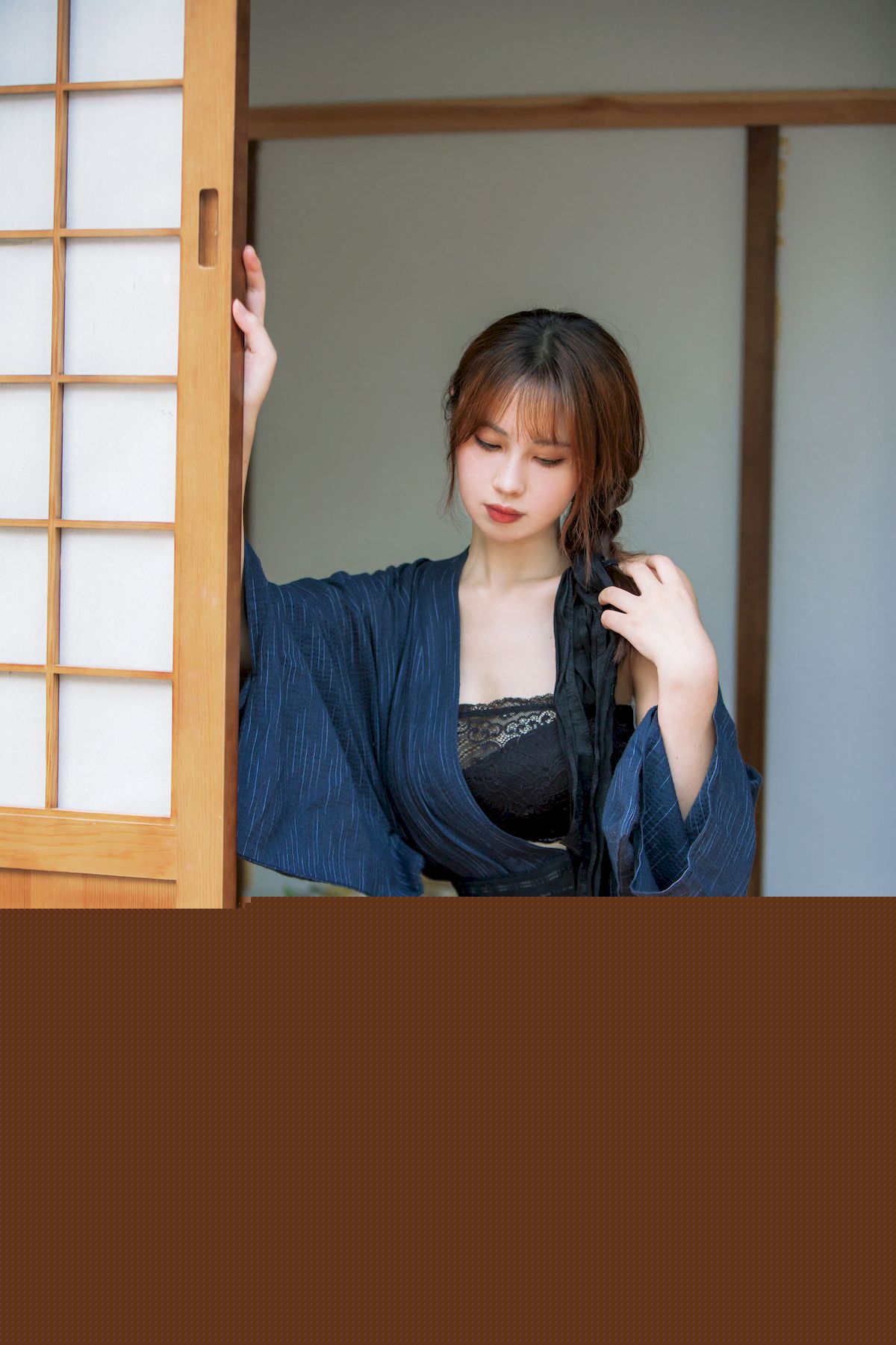 念雪ww素色和服慵懒神情COS蝶与刀美图