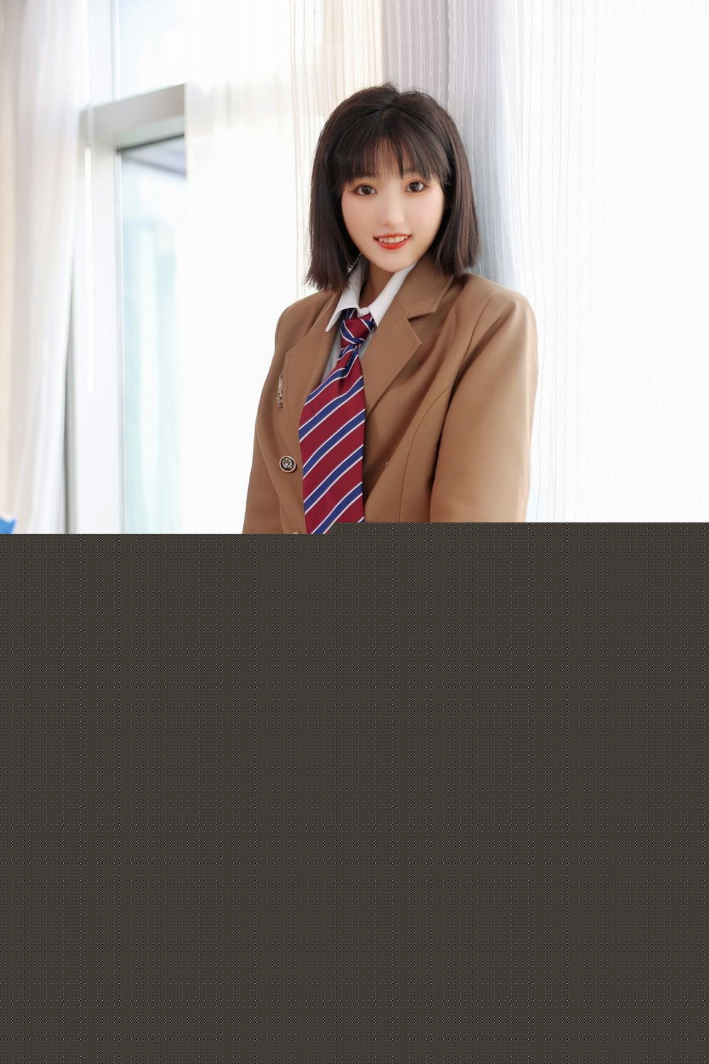 美女模特甜筒晓彤甜美可人居家女友视角私房写真