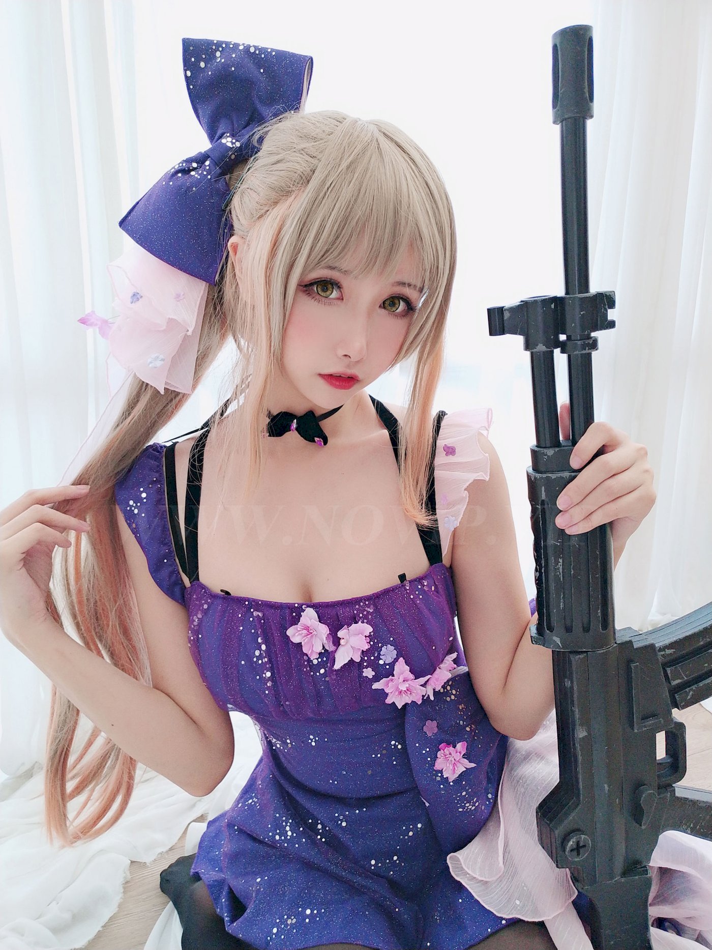 Momoko葵葵黑丝美腿紫色长裙COS K2