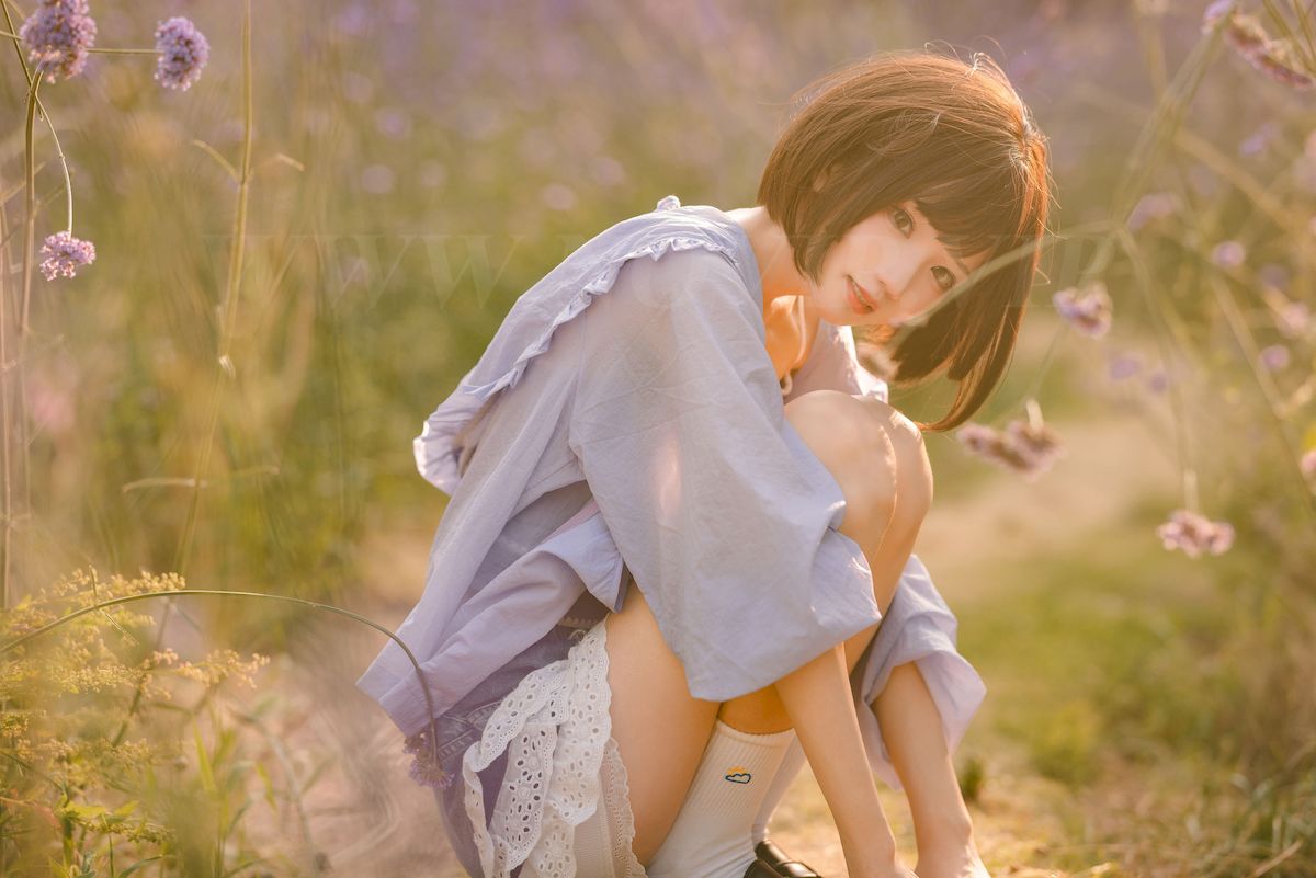 花柒Hana户外粉色花海青春阳光性感写真